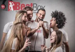חדר-פרטי-לאירועים-300x210